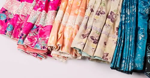 Schwäbische Schicksale in Kleidungsstücken im Ethnographfischen Museum Budapest